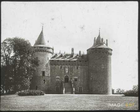 Château fort (Combourg)